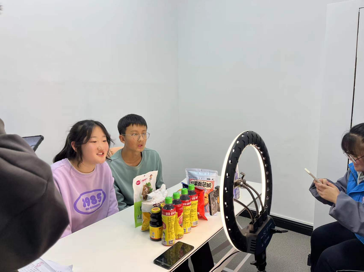 阳城县首批校企合作短视频直播带货培训班圆满结束